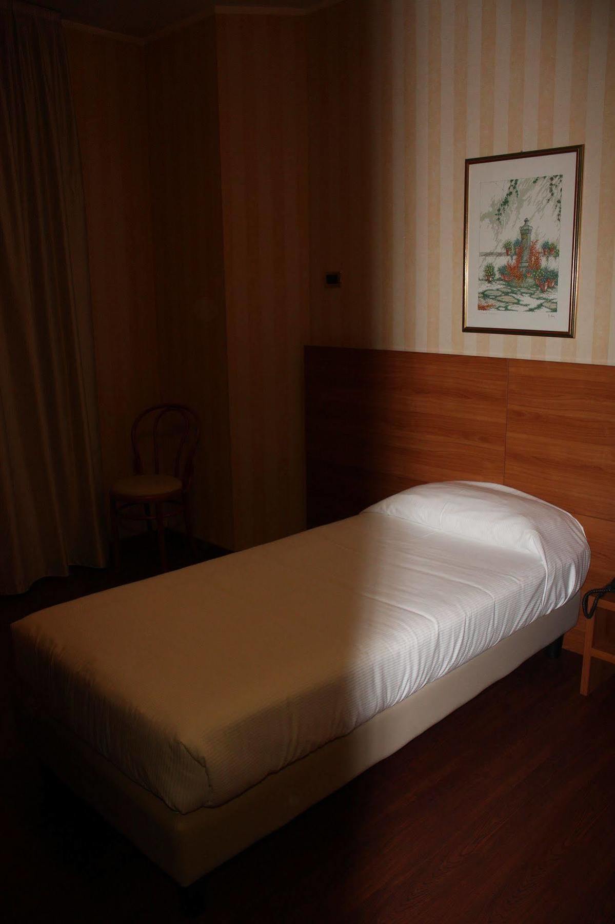 Hotel 2C Legnano Ngoại thất bức ảnh
