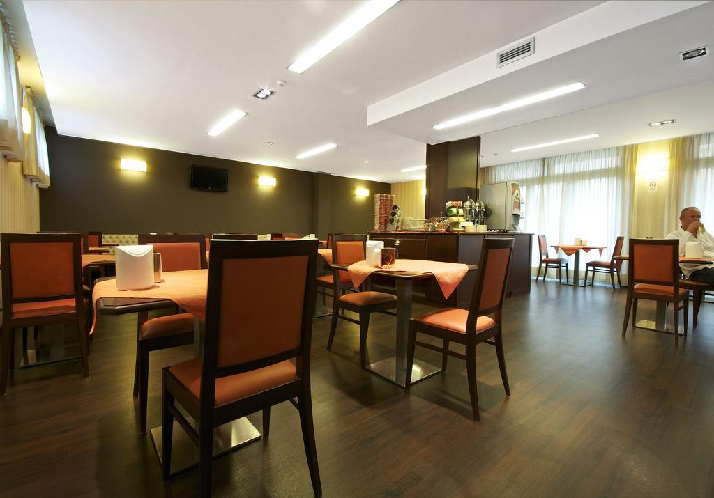 Hotel 2C Legnano Ngoại thất bức ảnh